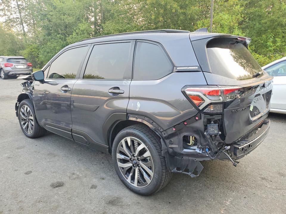2025 SUBARU FORESTER TOURING 2