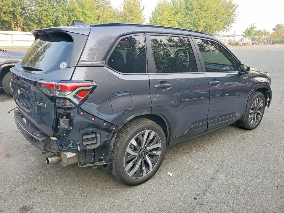 2025 SUBARU FORESTER TOURING 3