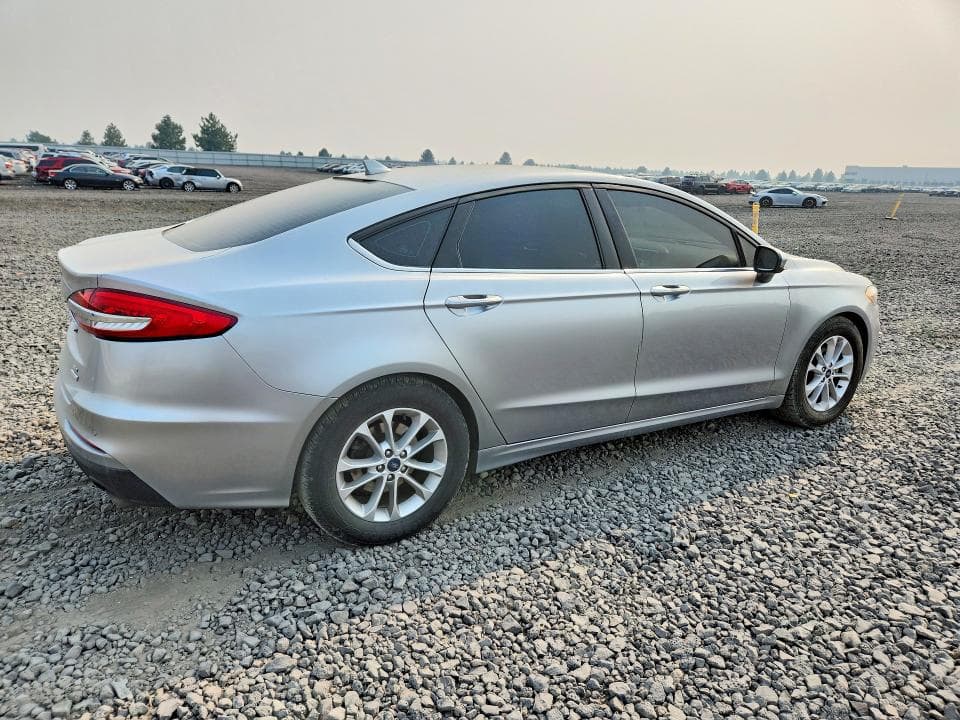 2020 FORD FUSION SE 3