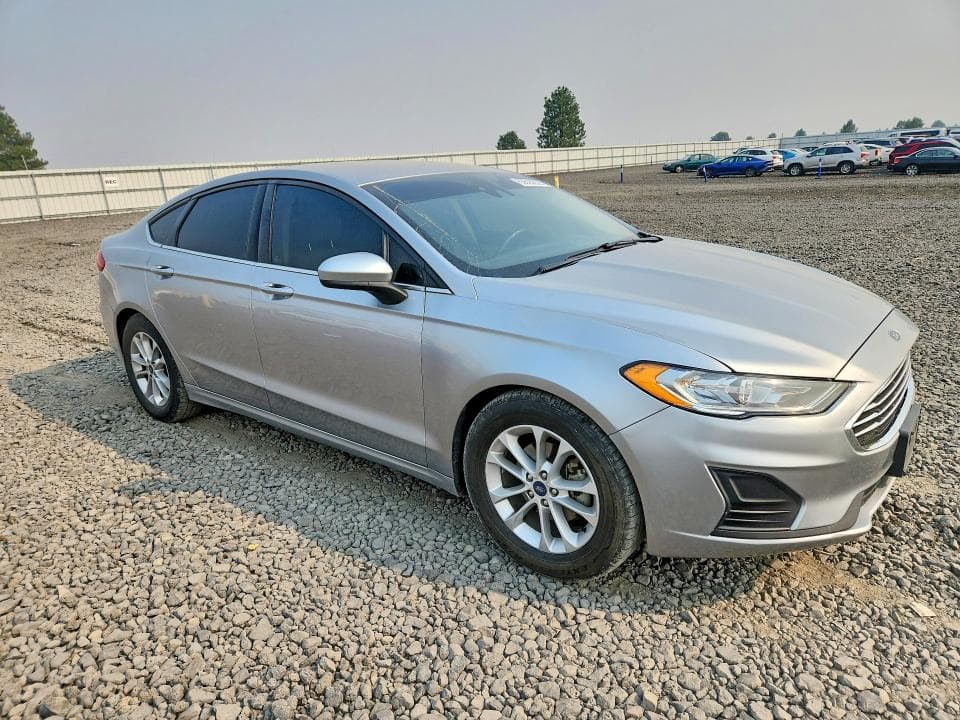 2020 FORD FUSION SE 4