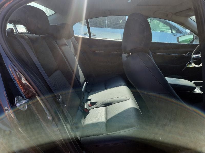 2021 MAZDA 3 PREMIUM 10