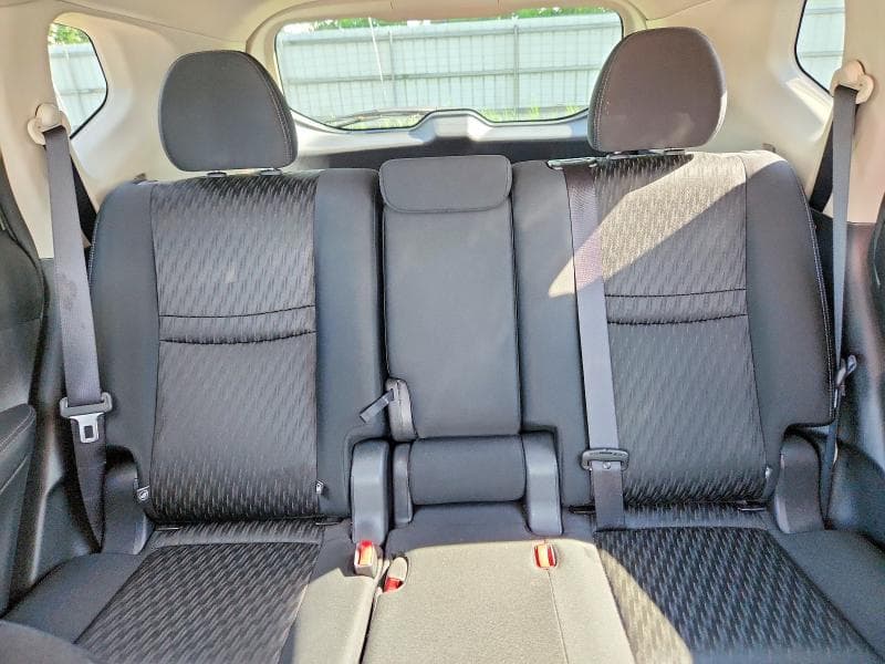 2019 NISSAN ROGUE SV 10