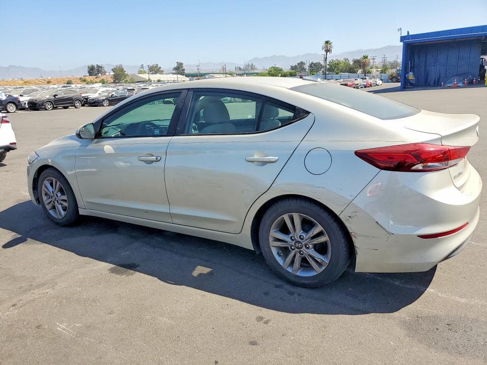 2017 HYUNDAI ELANTRA SE 2