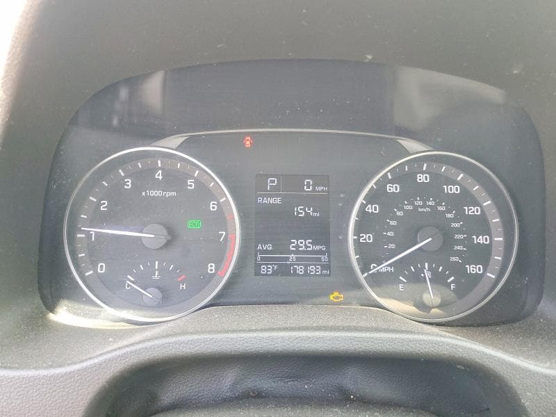 2017 HYUNDAI ELANTRA SE 9