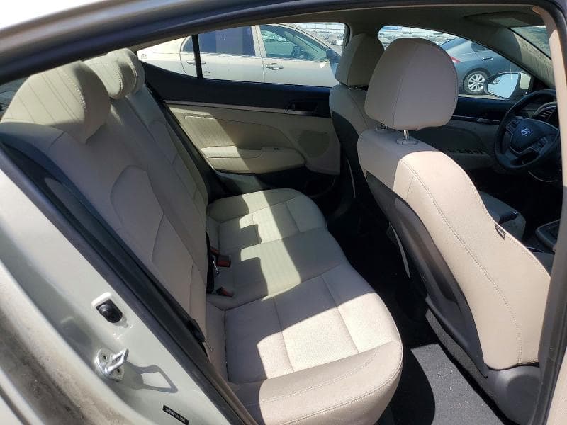 2017 HYUNDAI ELANTRA SE 10