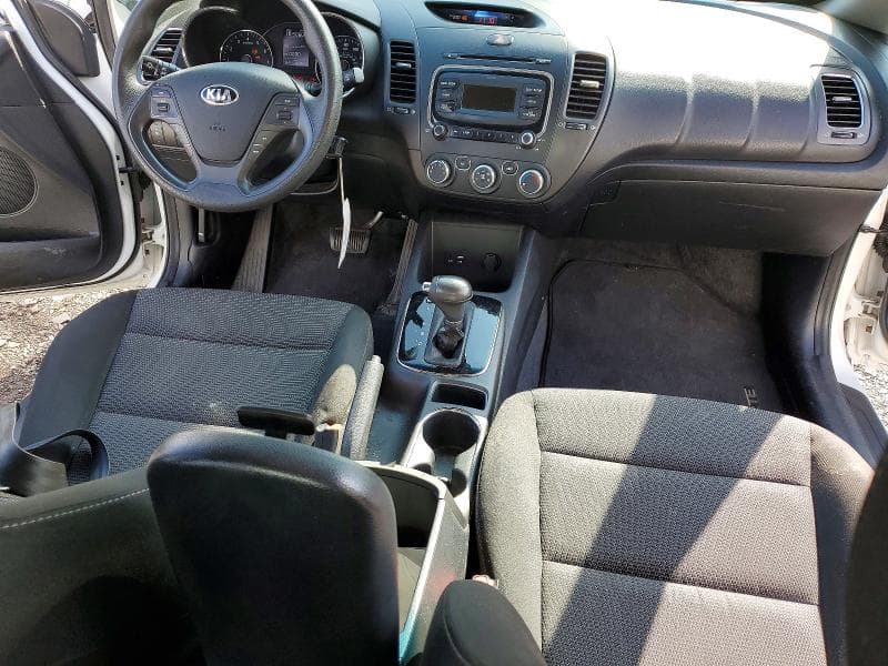 2017 KIA FORTE LX 8