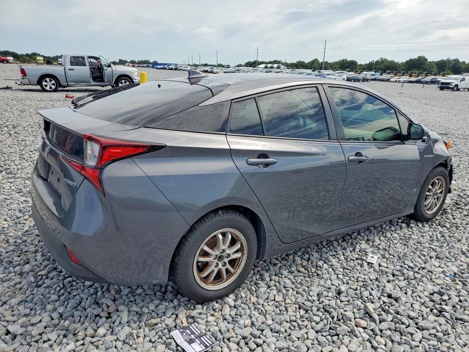 2019 TOYOTA PRIUS LE 3