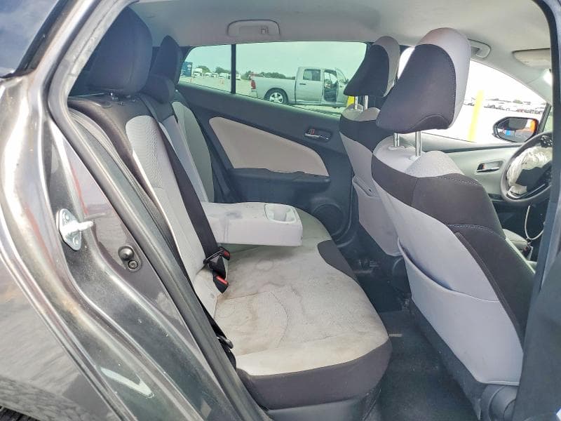 2019 TOYOTA PRIUS LE 10