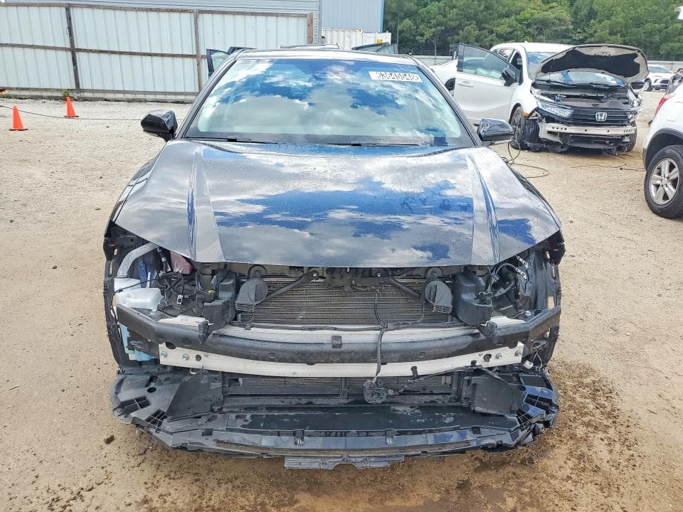 2025 TOYOTA CAMRY LE 5