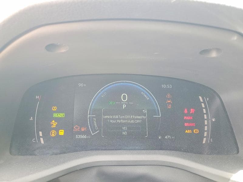 2025 TOYOTA CAMRY LE 9