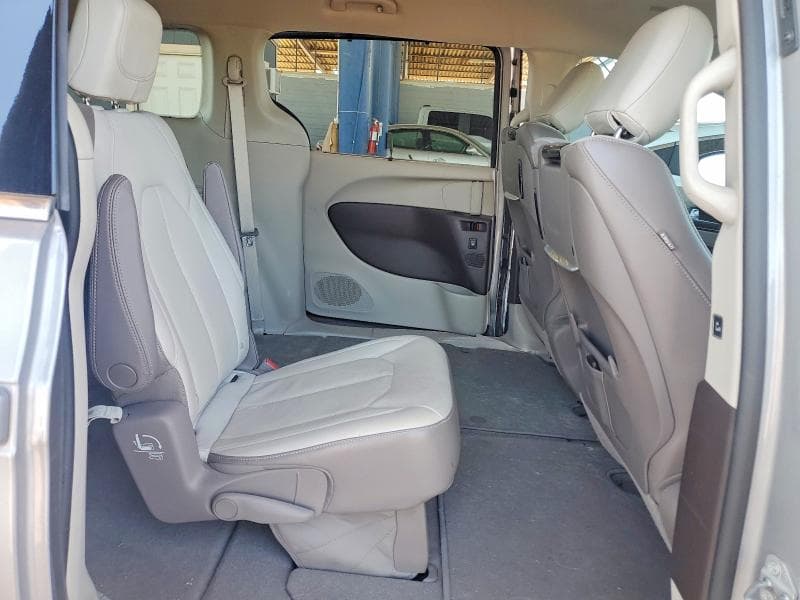 2017 CHRYSLER PACIFICA TOURING L PLUS 11