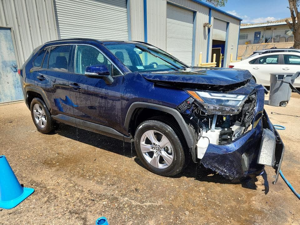 2025 TOYOTA RAV4 XLE 4