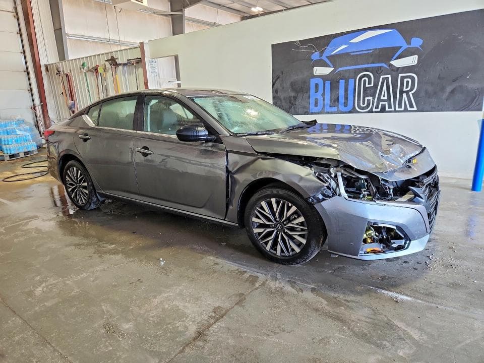 2026 NISSAN ALTIMA SV 4