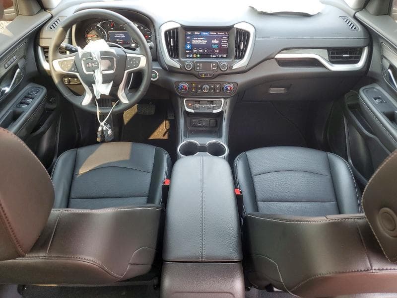 2024 GMC TERRAIN SLT 8