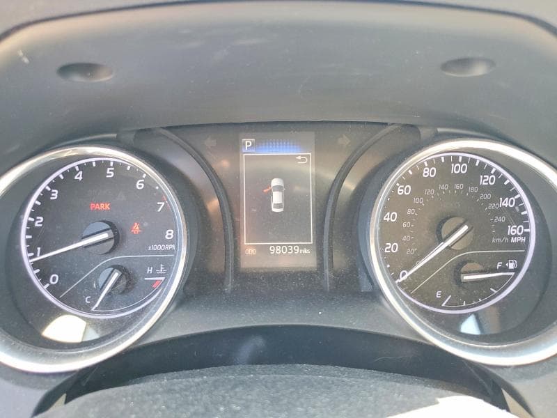 2018 TOYOTA CAMRY LE 9