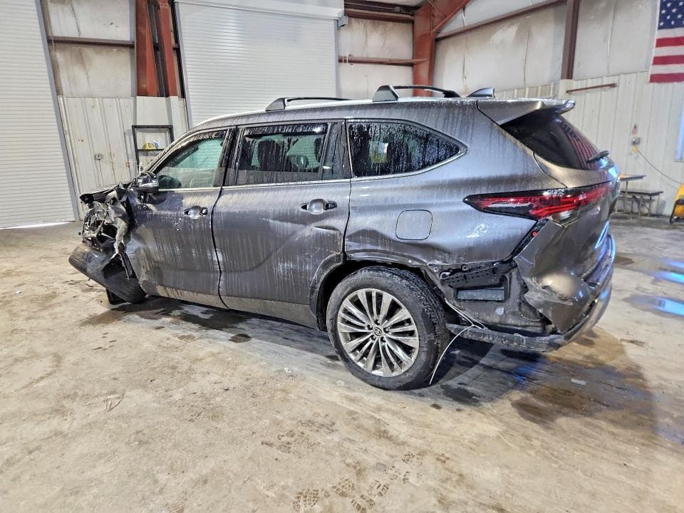 2024 TOYOTA HIGHLANDER HYBRID PLATINUM 2