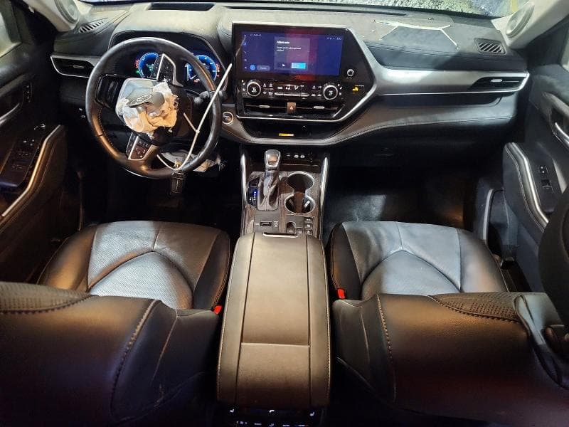 2024 TOYOTA HIGHLANDER HYBRID PLATINUM 8