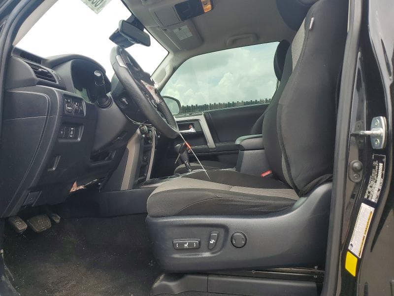 2020 TOYOTA 4RUNNER SR5 7