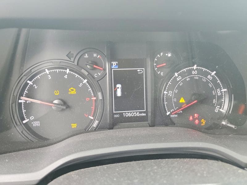 2020 TOYOTA 4RUNNER SR5 9