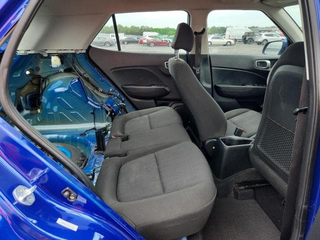 2021 HYUNDAI VENUE SE 10