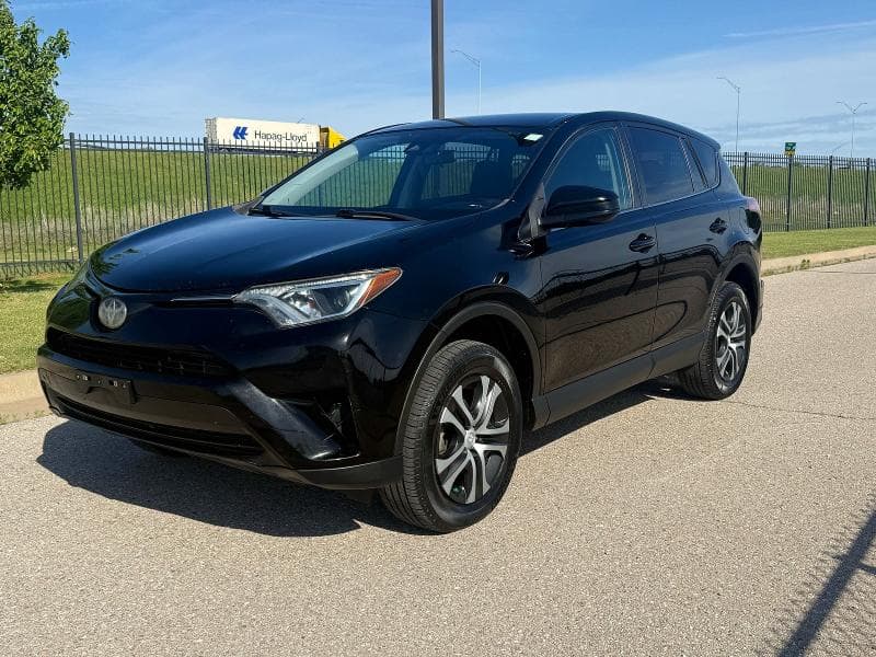 2018 TOYOTA RAV4 LE 2
