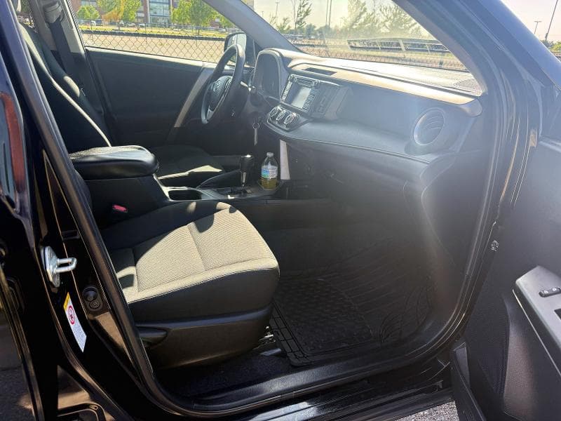 2018 TOYOTA RAV4 LE 5