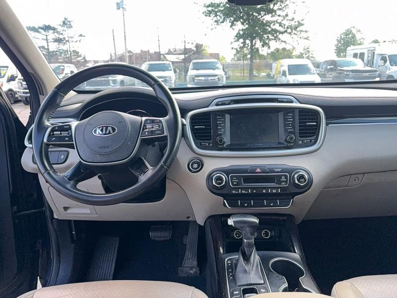 2019 KIA SORENTO EX V6 9