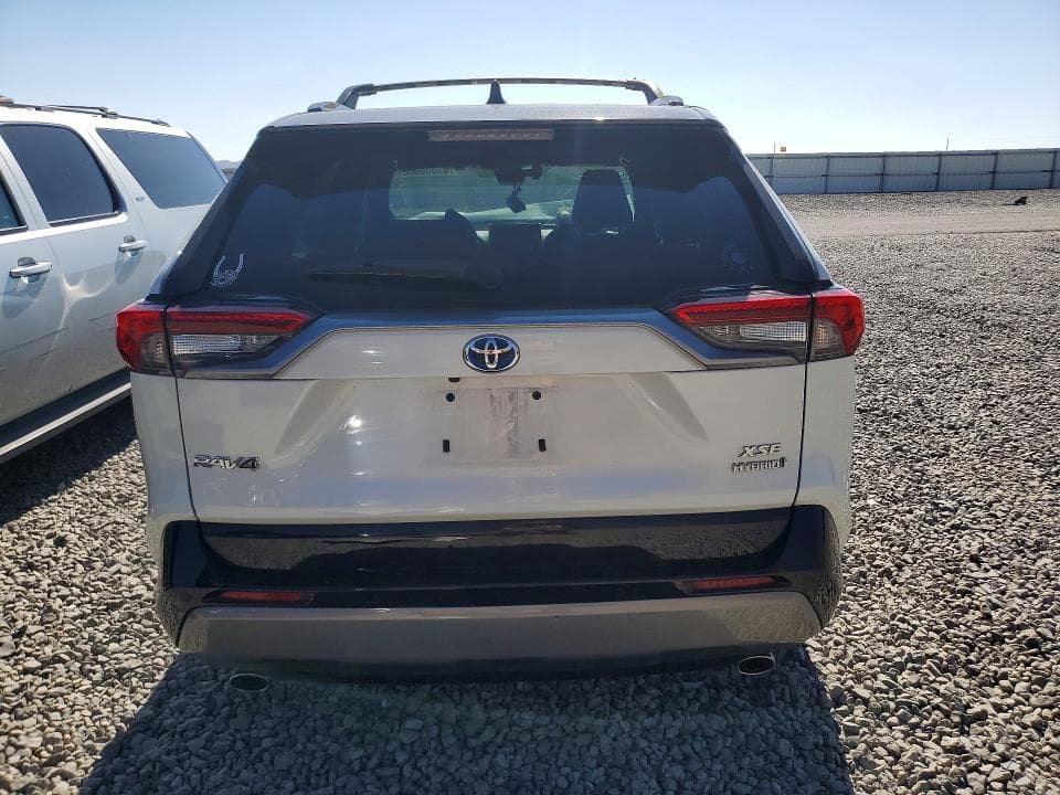 2021 TOYOTA RAV4 XSE 6