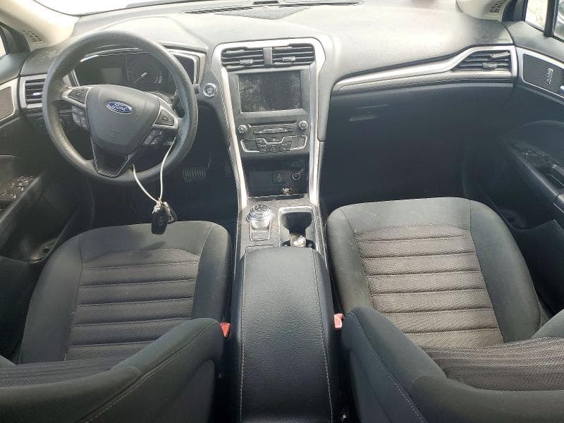 2017 FORD FUSION SE 8