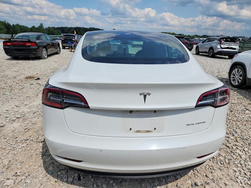 2018 TESLA MODEL 3 6