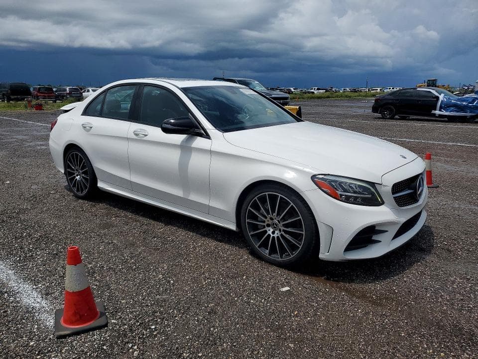 2019 MERCEDES-BENZ C 300 4
