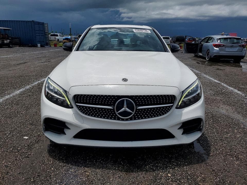 2019 MERCEDES-BENZ C 300 5