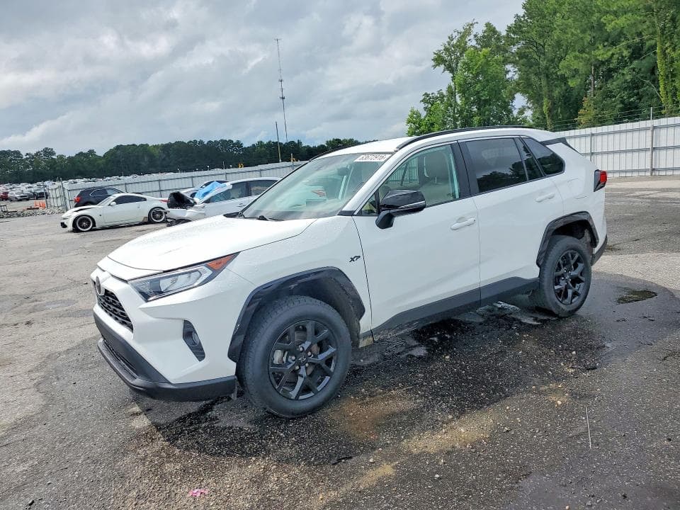 2021 TOYOTA RAV4 XLE - 1