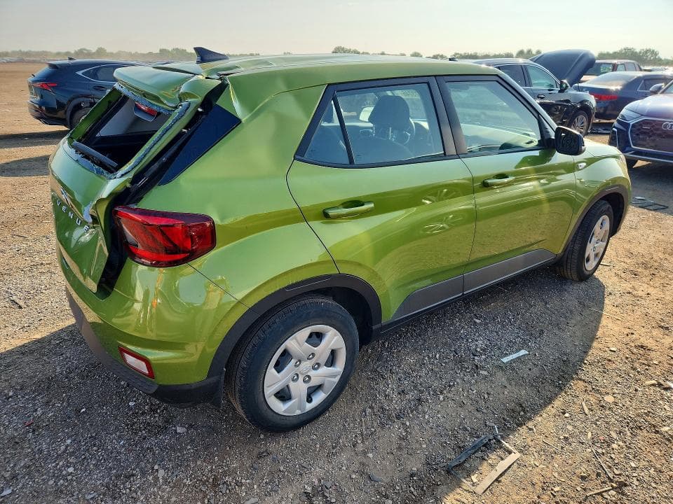 2020 HYUNDAI VENUE SE 3