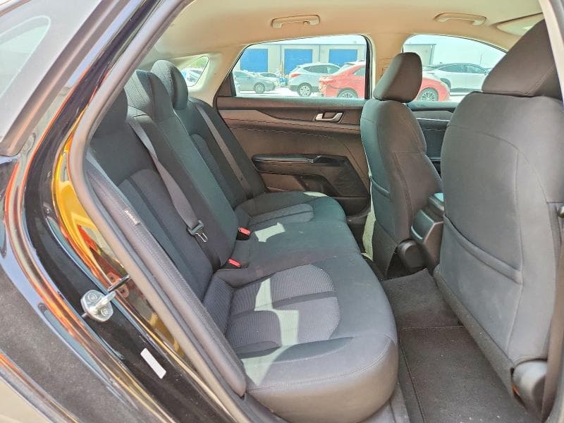 2022 KIA K5 LX 10