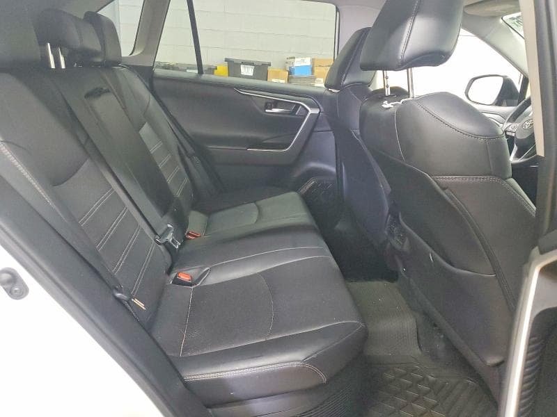 2021 TOYOTA RAV4 LIMITED 11