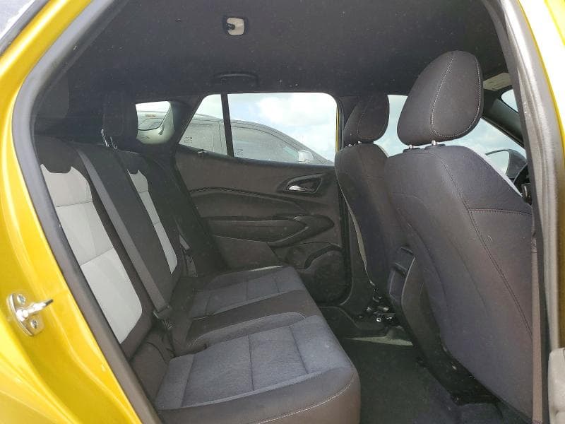 2024 CHEVROLET TRAX 1RS 11