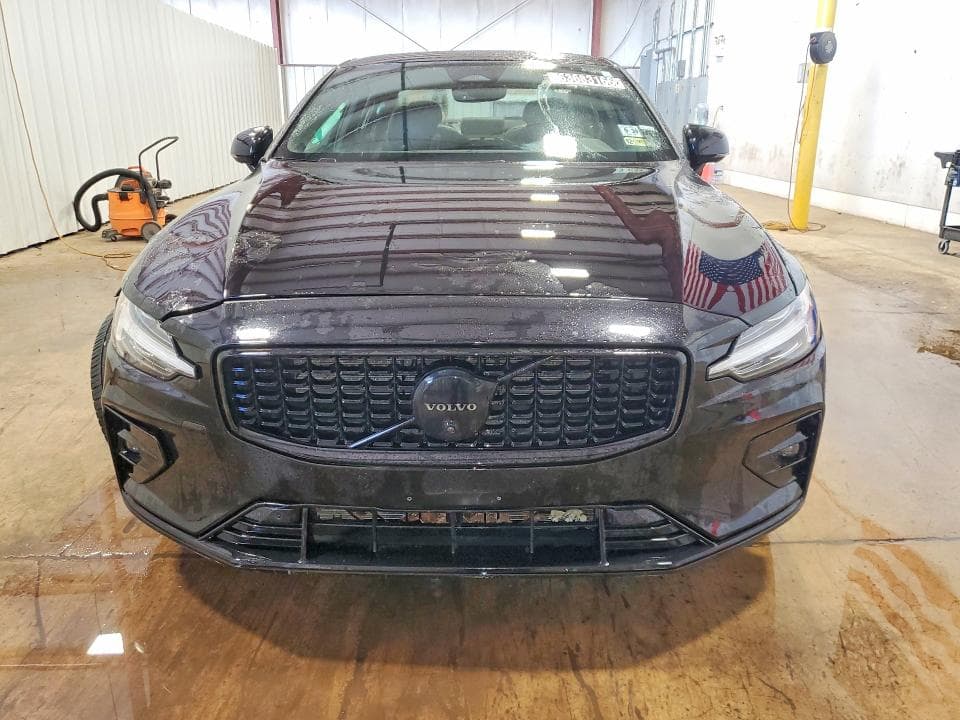 2024 VOLVO S60 PLUS 5