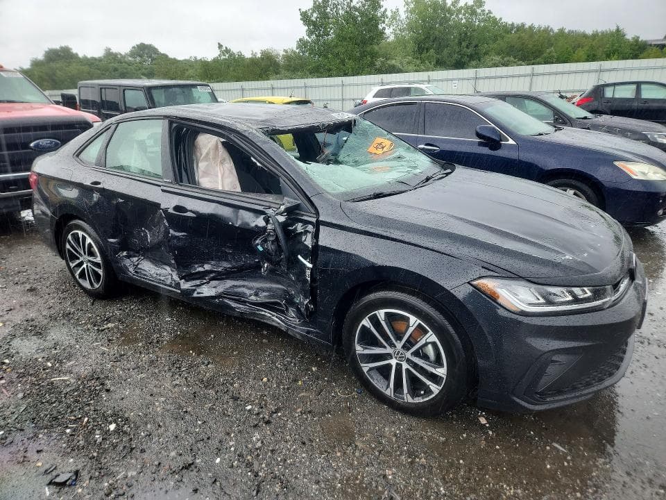 2025 VOLKSWAGEN JETTA SPORT 4
