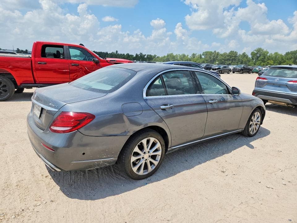 2017 MERCEDES-BENZ E 300 4MATIC 3