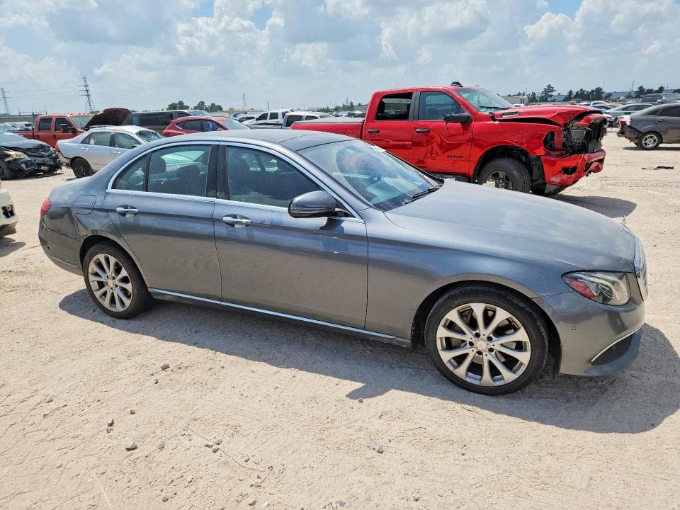 2017 MERCEDES-BENZ E 300 4MATIC 4