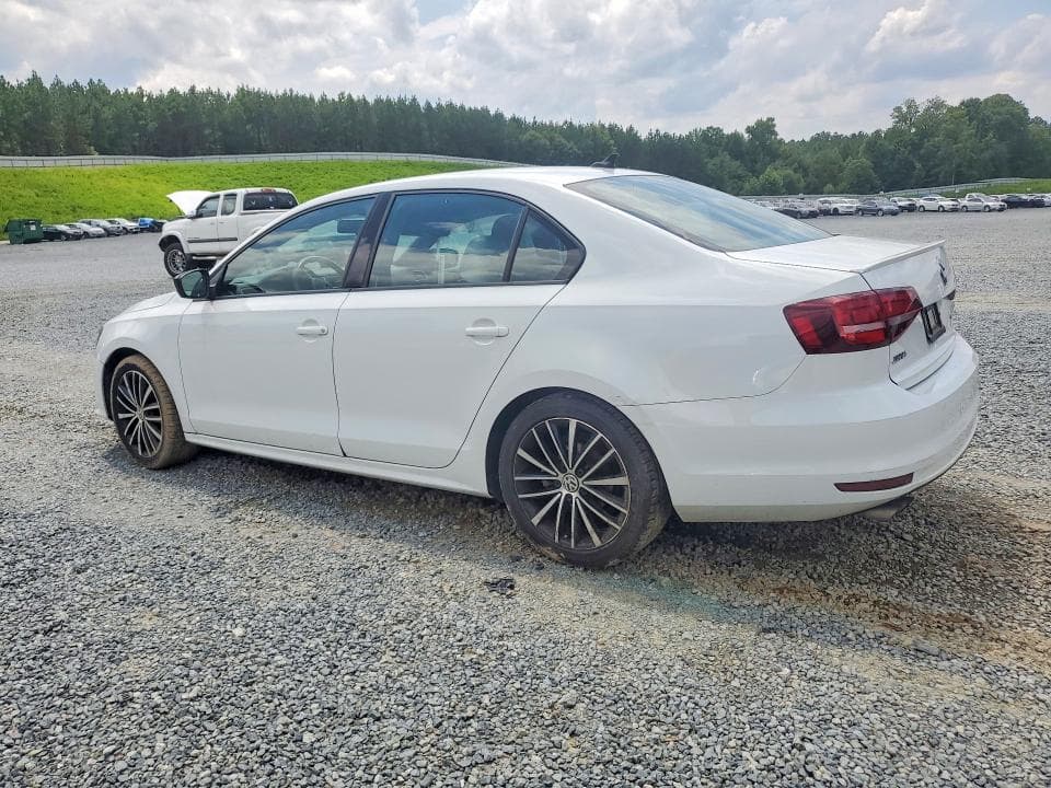 2017 VOLKSWAGEN JETTA SPORT 2