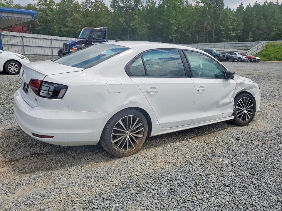 2017 VOLKSWAGEN JETTA SPORT 3