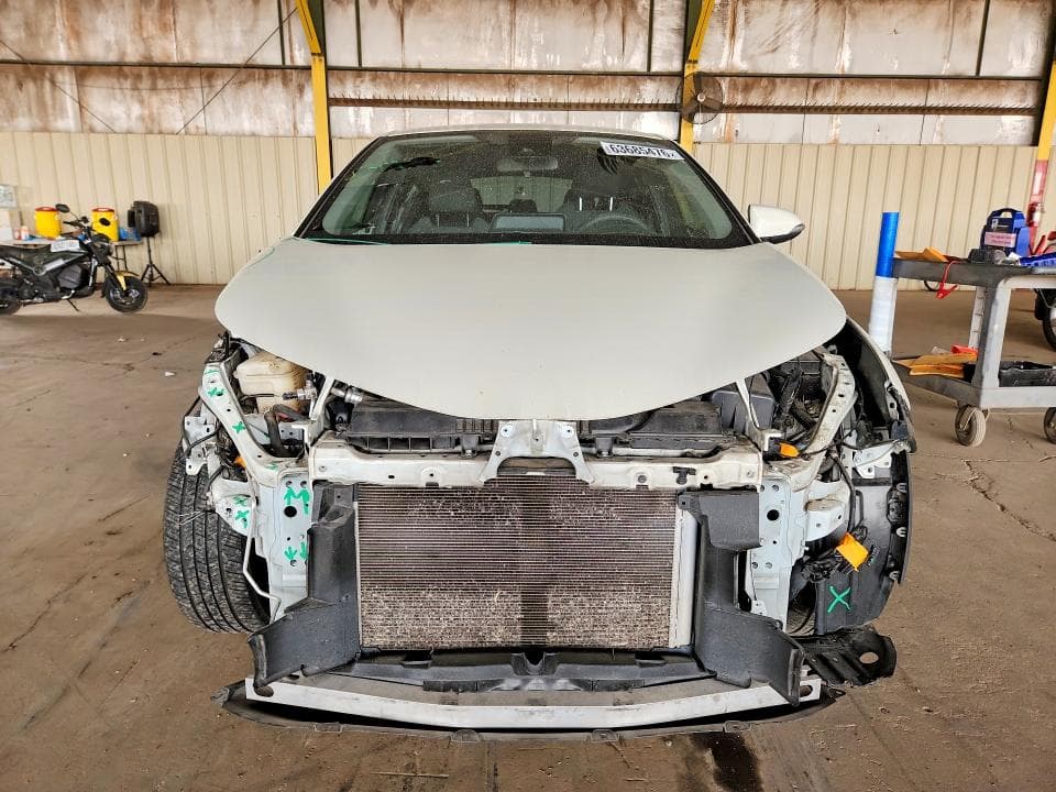 2021 TOYOTA C-HR LE 5