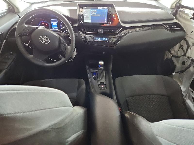 2021 TOYOTA C-HR LE 8