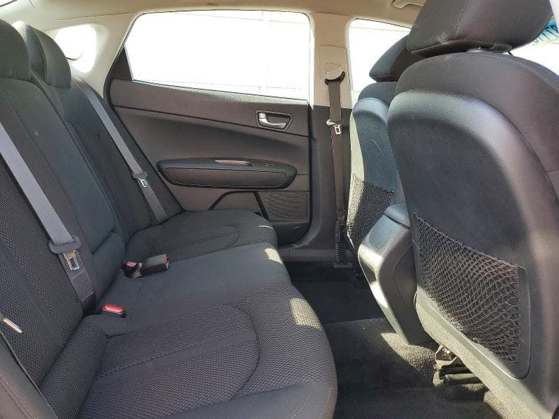 2019 KIA OPTIMA LX 10