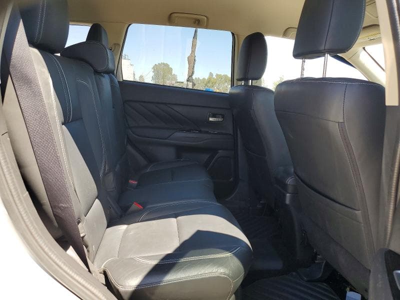 2018 MITSUBISHI OUTLANDER SE 11