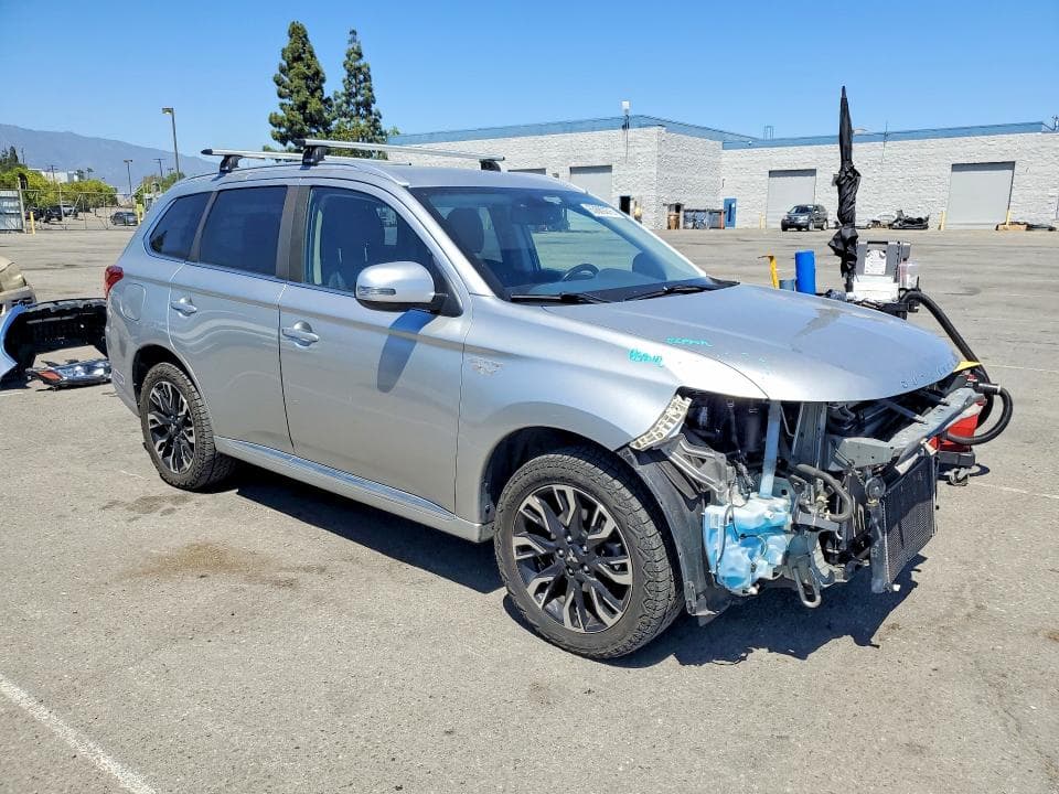 2018 MITSUBISHI OUTLANDER SE 4