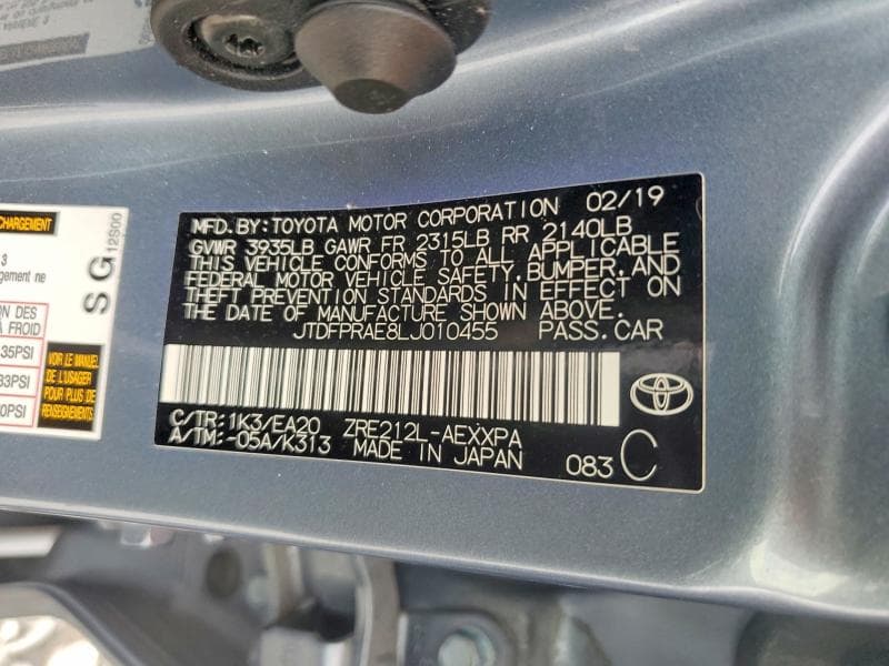 2020 TOYOTA COROLLA XLE 12