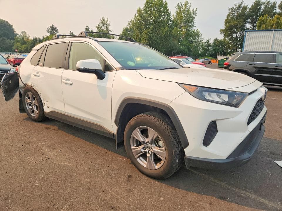 2022 TOYOTA RAV4 LE 4